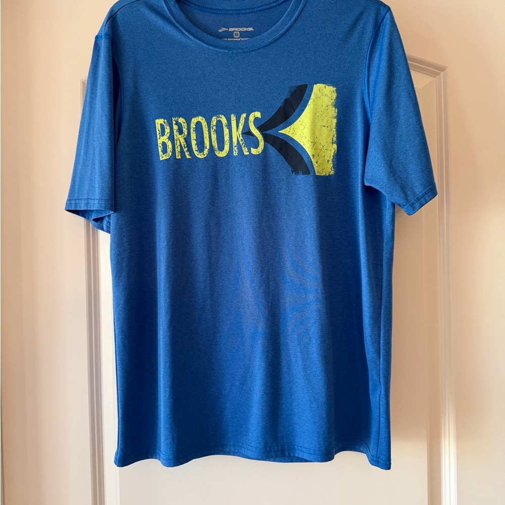 Brooks Shirt Mens Small Blue Running Athletic Graphic Tee EZ T III Core Galaxy